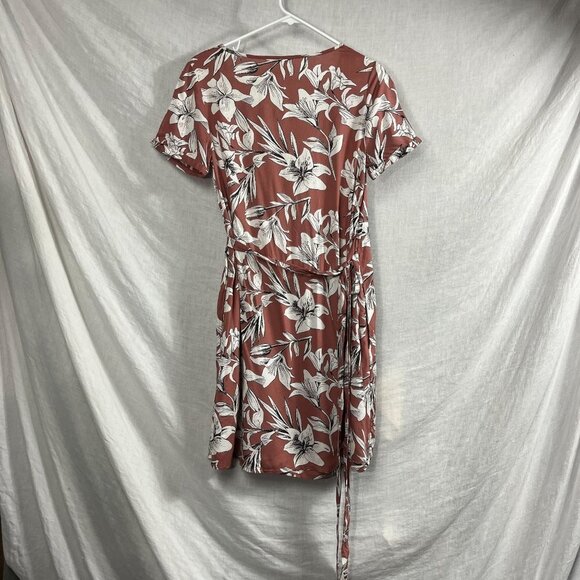 Roxy Floral Wrap Dress Cap Sleeves Womens 4 Waist Tie Mauve Indie Low Neckline - Picture 7 of 15
